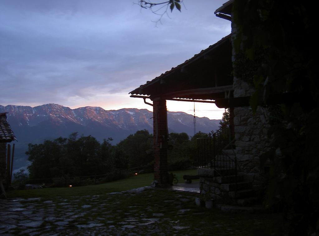 Casa Rural Calrei Lles Chambre photo
